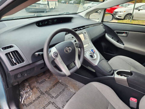 2012 Toyota Prius Two