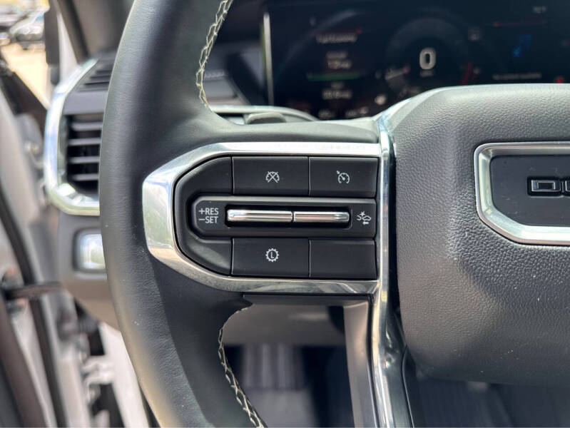 2025 GMC Acadia Denali