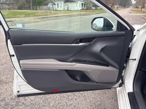 2022 Toyota Camry LE