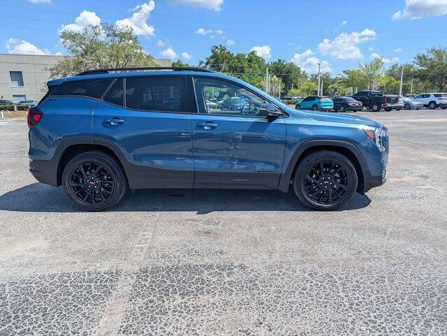 2024 GMC Terrain SLT
