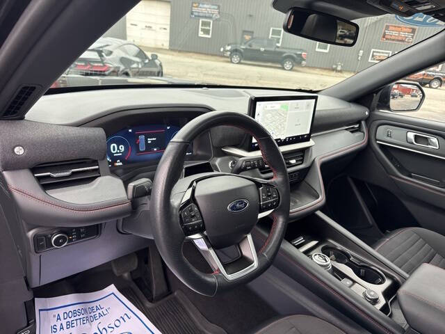 2025 Ford Explorer ST-Line