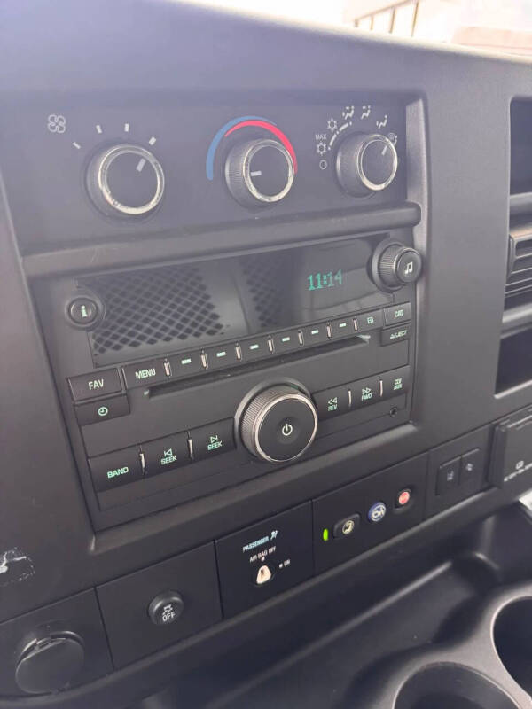 2021 Chevrolet Express 2500