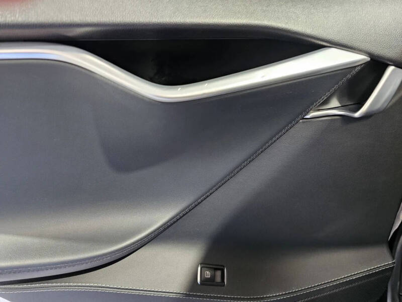 2013 Tesla Model S Performance