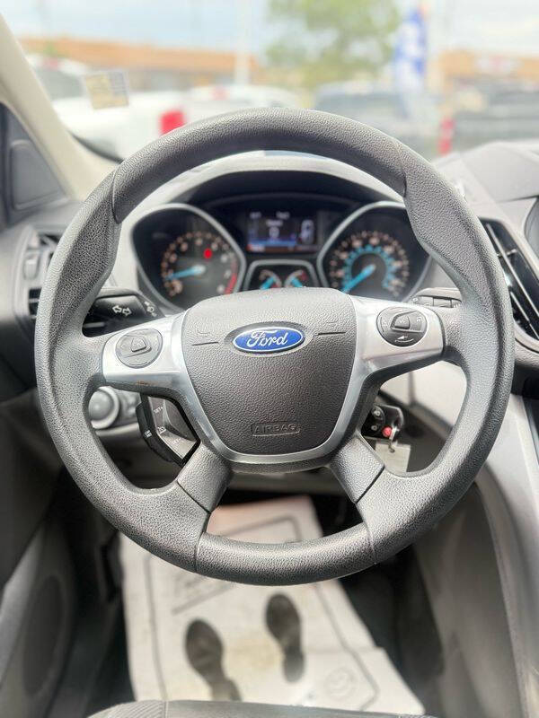 2016 Ford Escape SE