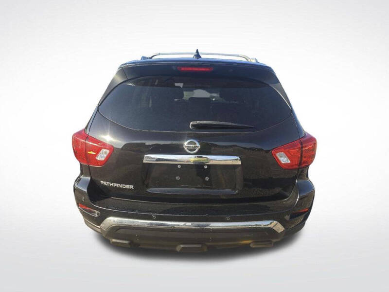 2020 Nissan Pathfinder S