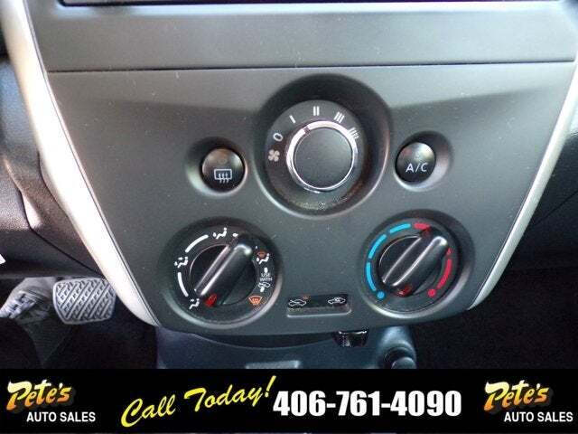 2019 Nissan Versa SV