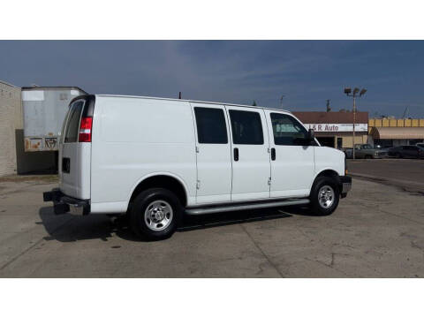 2024 Chevrolet Express 2500