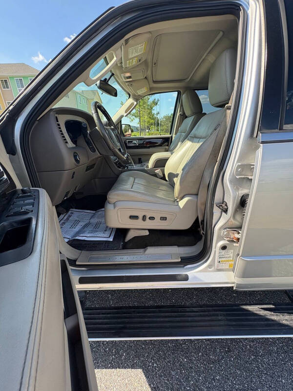 2016 Lincoln Navigator Select
