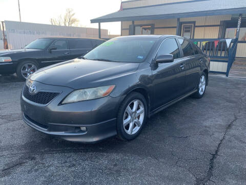 2007 Toyota Camry for sale at AJOULY AUTO SALES in Moore OK