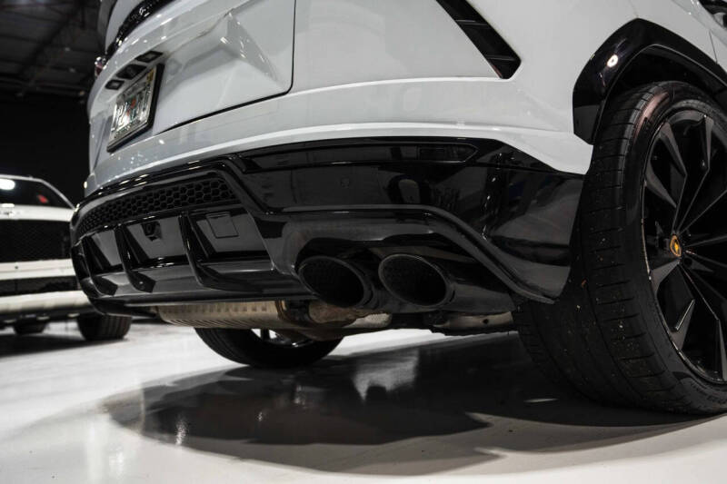 2022 Lamborghini Urus