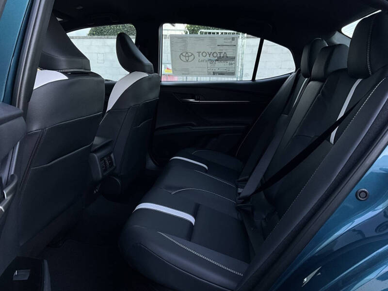 2026 Toyota Camry SE