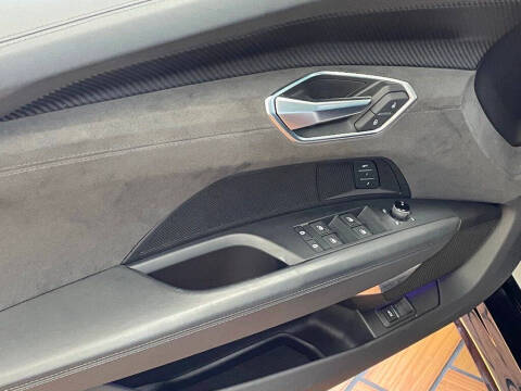 2023 Audi e-tron GT quattro Premium Plus