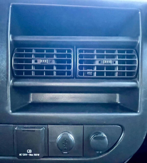 2018 GMC Savana 2500