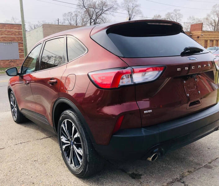2021 Ford Escape SE