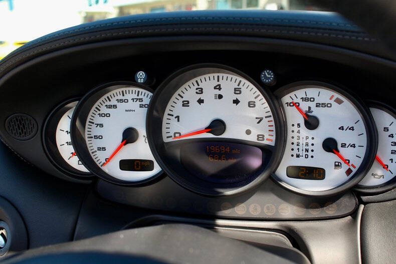 2003 Porsche 911