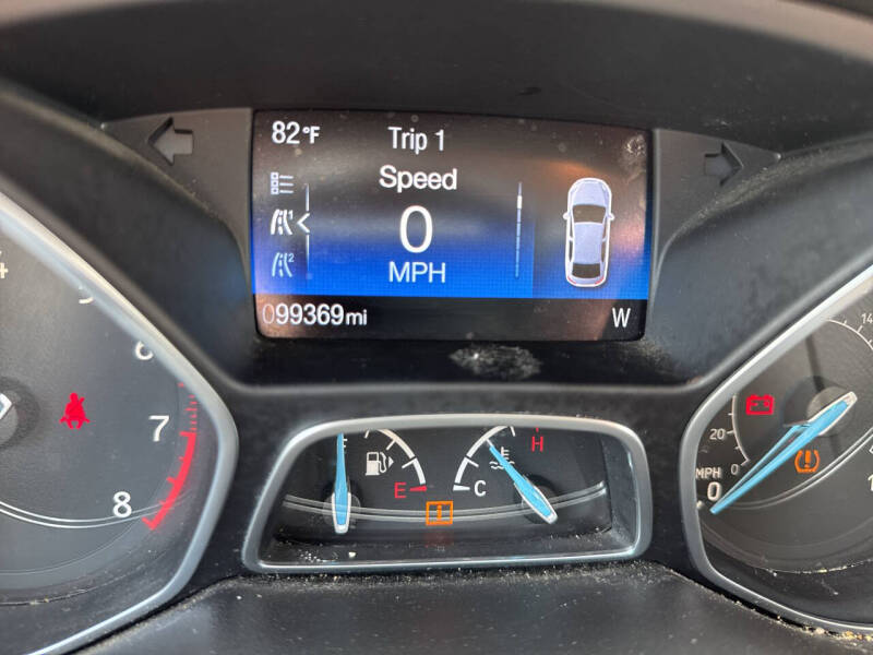 2016 Ford Focus SE - Photo 16