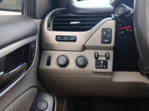 2017 GMC Yukon XL Denali