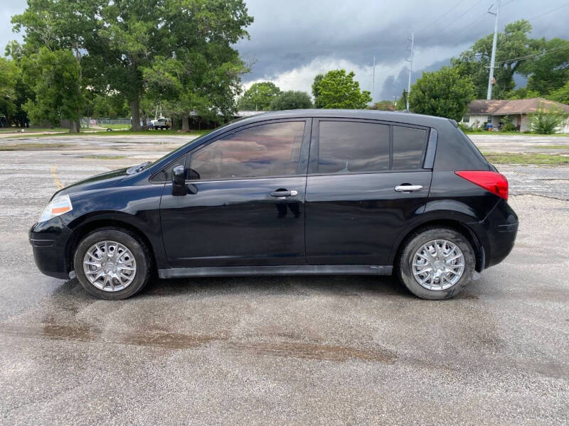 2009 Nissan Versa 1.8 S
