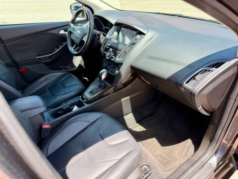 2016 Ford Focus Titanium