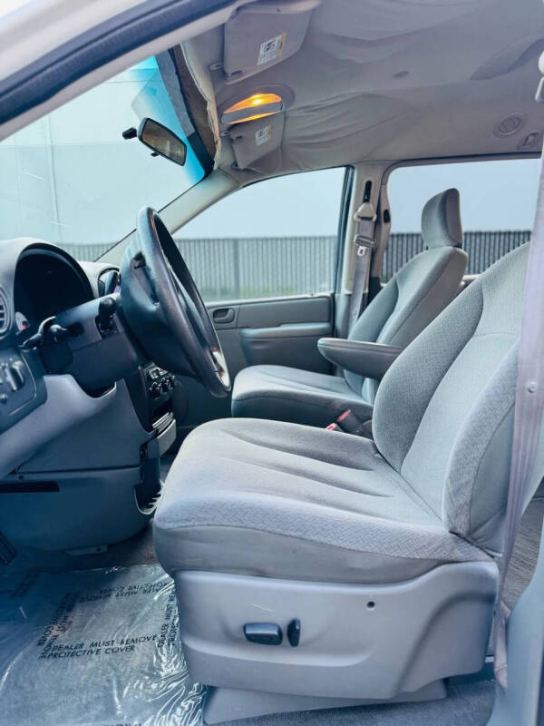 2005 Dodge Grand Caravan
