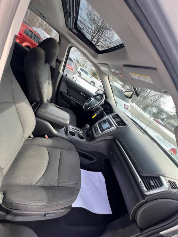 2014 GMC Acadia SLE-2