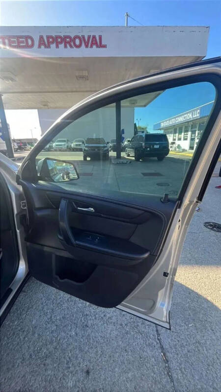 2016 GMC Acadia SLE-2