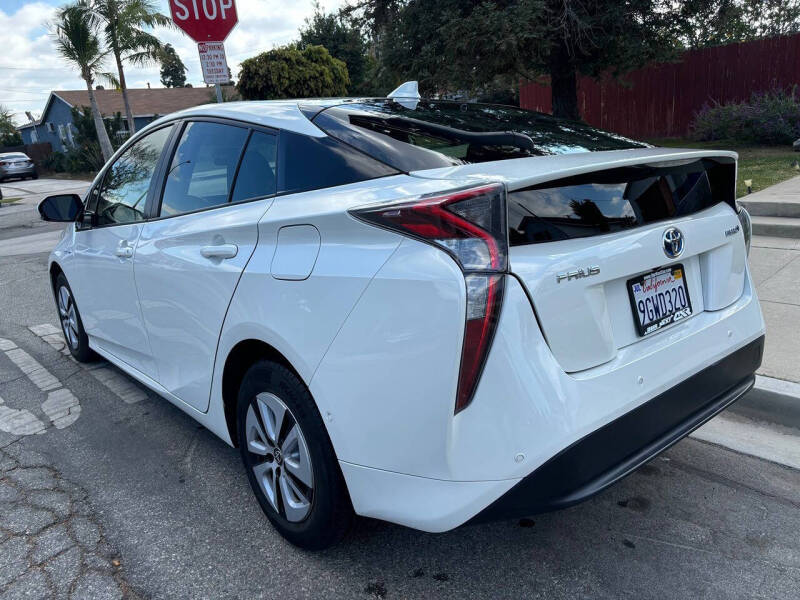 2018 Toyota Prius Two