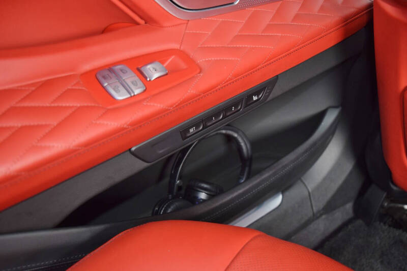 2022 BMW 7 Series M760i xDrive