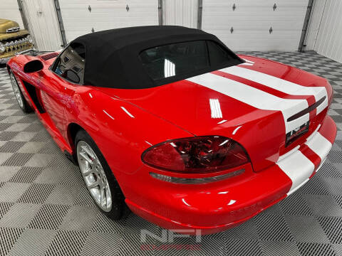 2004 Dodge Viper SRT-10