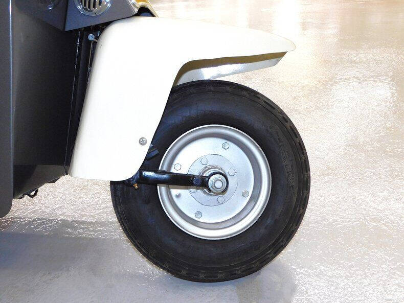 1961 Cushman Pacemaker