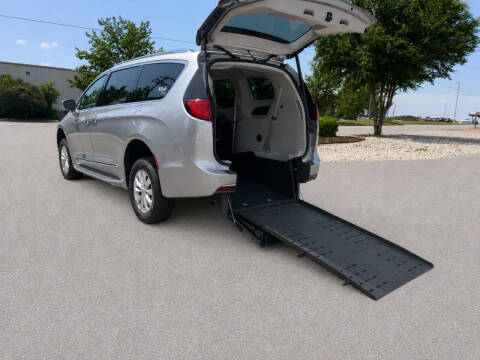 2019 Chrysler Pacifica Touring L
