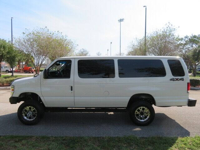 2014 Ford E-Series E-350 SD XLT