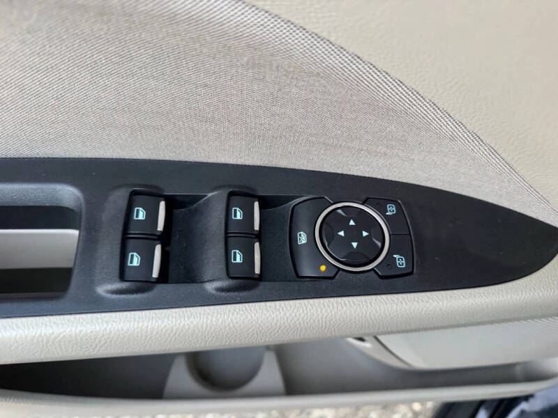 2020 Ford Fusion Hybrid SE