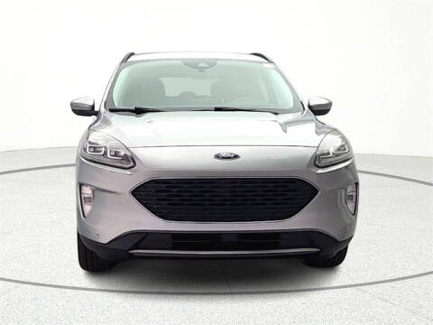 2022 Ford Escape Hybrid Titanium
