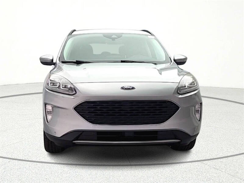 2022 Ford Escape Hybrid Titanium