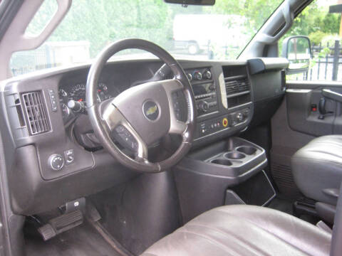 2018 Chevrolet Express 2500