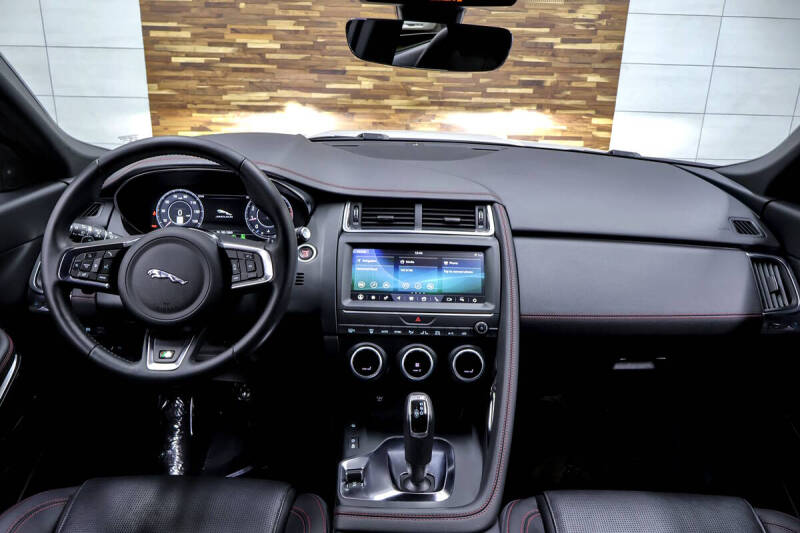 2020 Jaguar E-PACE P250 Checkered Flag Edition