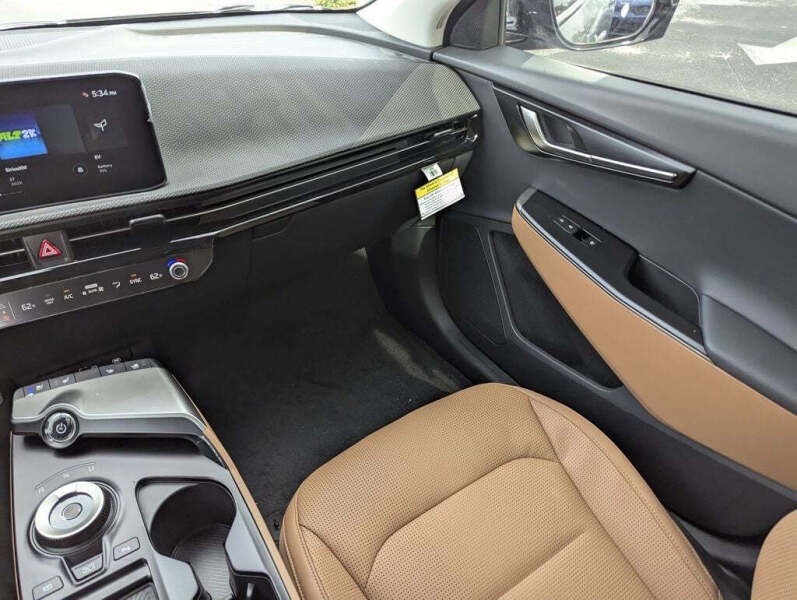 2026 Kia EV6 Wind