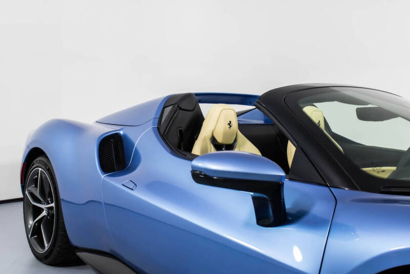 2024 Ferrari 296 GTS