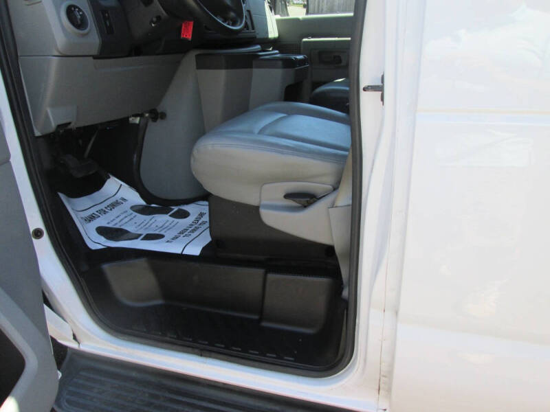 2010 Ford E-Series E-350 SD XL