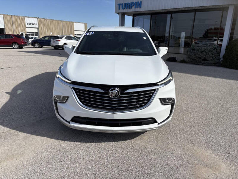 2023 Buick Enclave Essence