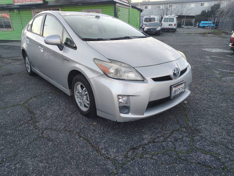 2010 Toyota Prius III