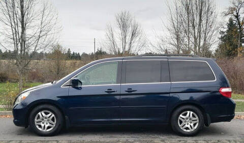 2006 Honda Odyssey for sale at CLEAR CHOICE AUTOMOTIVE in Milwaukie OR