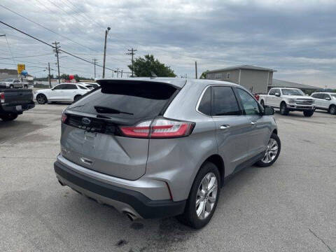 2022 Ford Edge Titanium