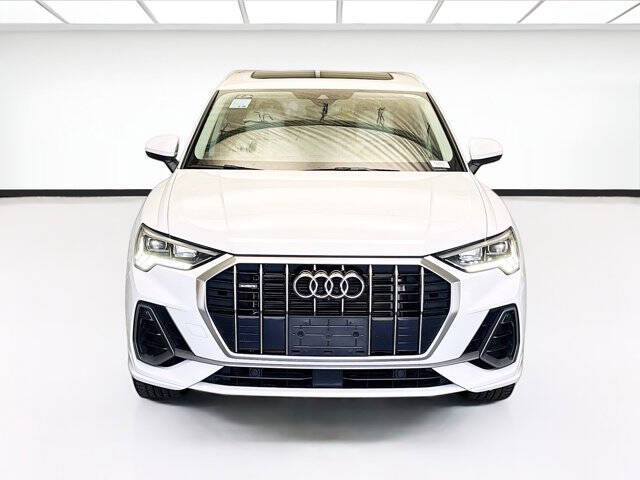 2022 Audi Q3 quattro S line Prem Plus 45 TFSI