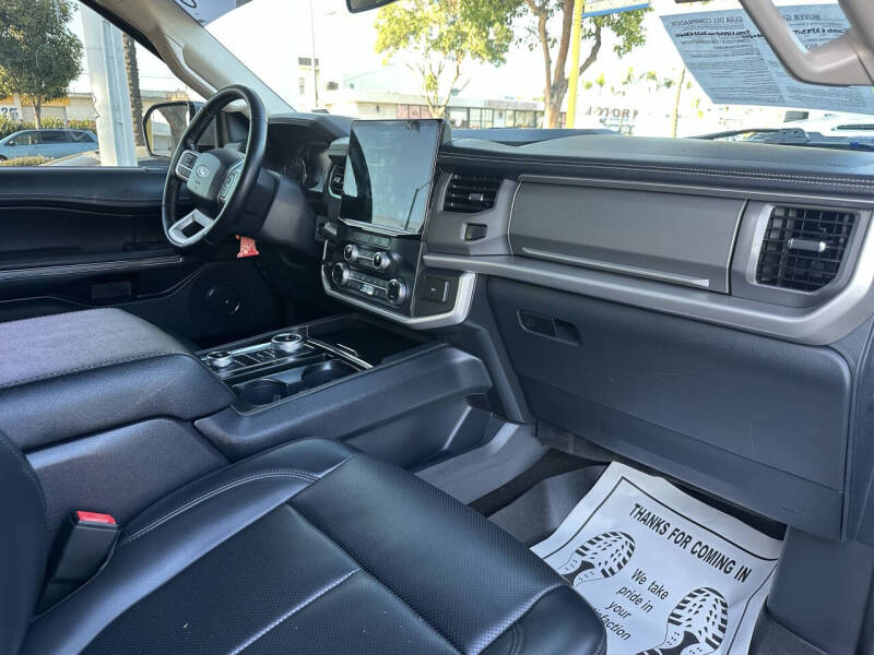 2022 Ford Expedition MAX XLT