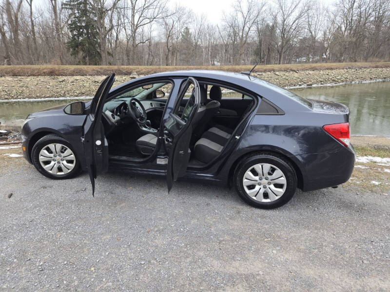 2014 Chevrolet Cruze LS photo 10