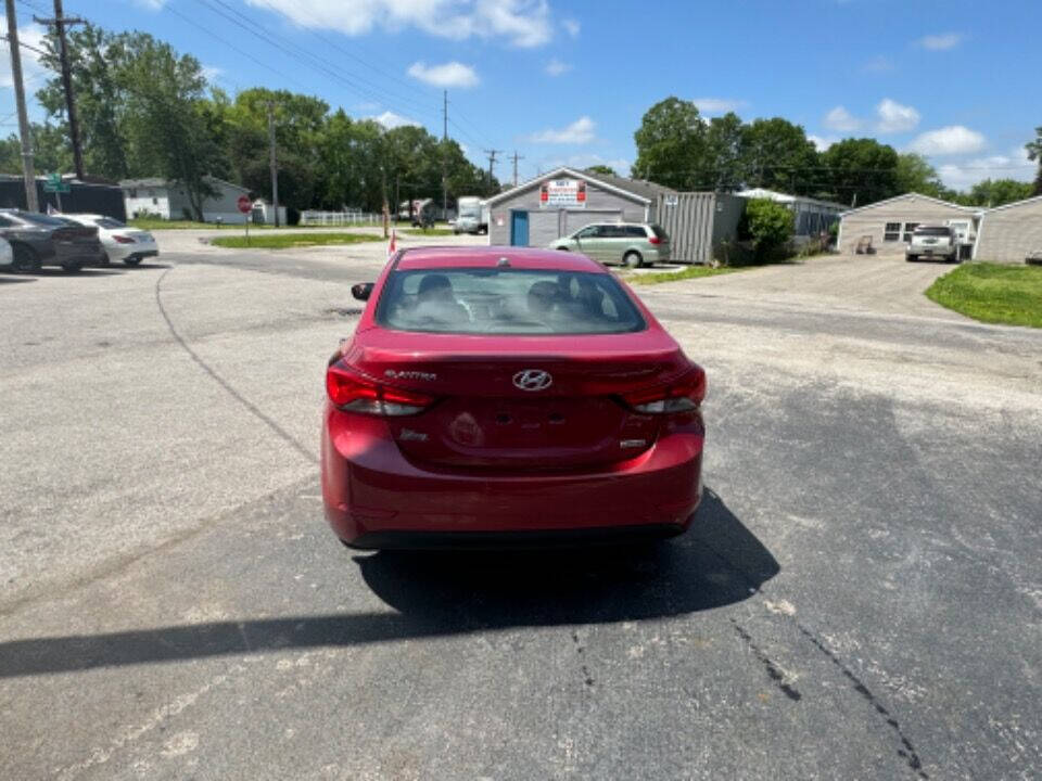 2015 Hyundai ELANTRA for sale at Mitrione Motors in Springfield, IL