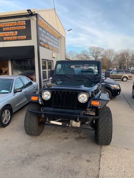 2000 Jeep Wrangler for sale at Knowlton Motors, Inc. in Freeport IL