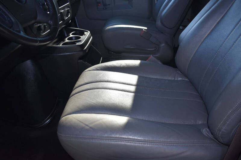 2021 Chevrolet Express 2500